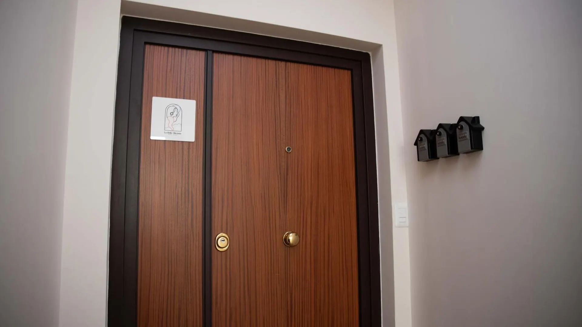 La Bella 'Mbriana Hotel Naples 0*,  Italy